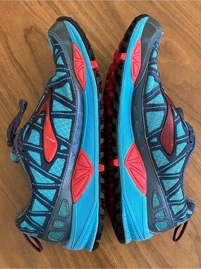 Brooks Cascadia Trail Running Shoes 37.5 No Insoles